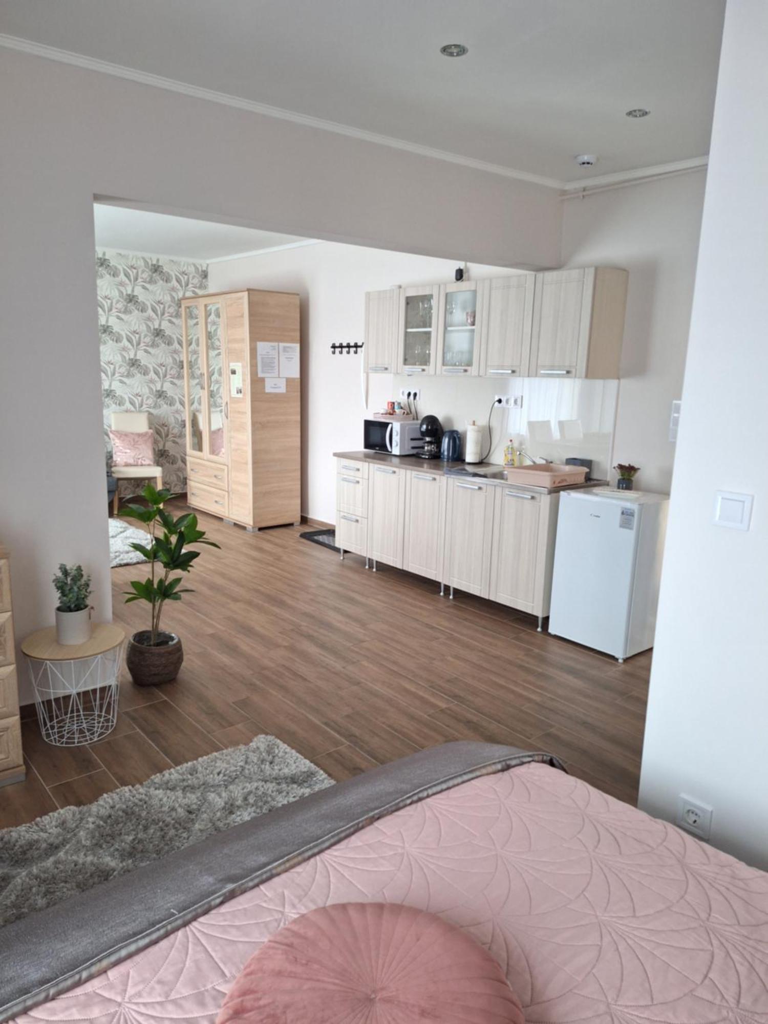 Várfal apartman Eger Exterior foto