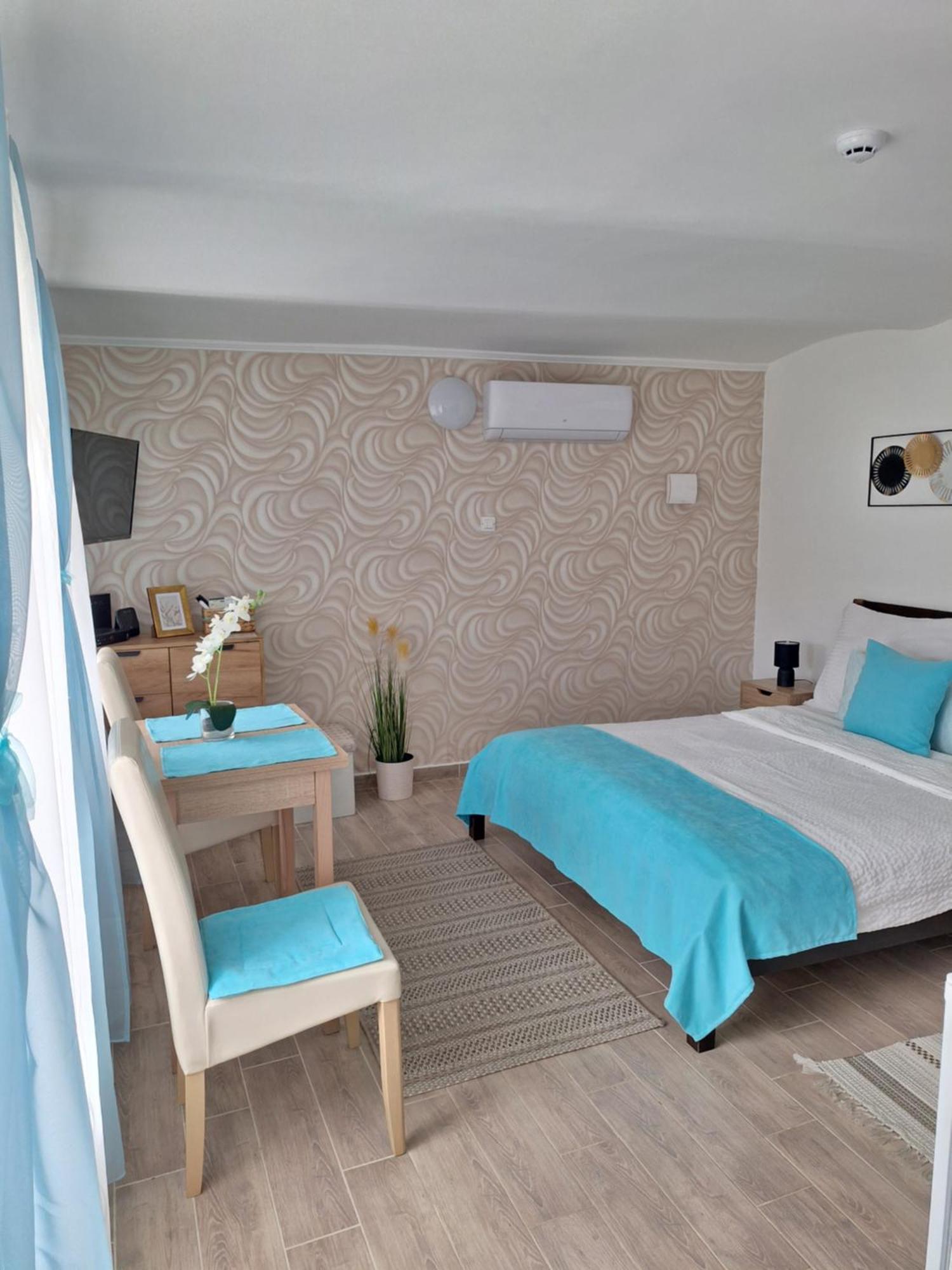 Várfal apartman Eger Habitación foto