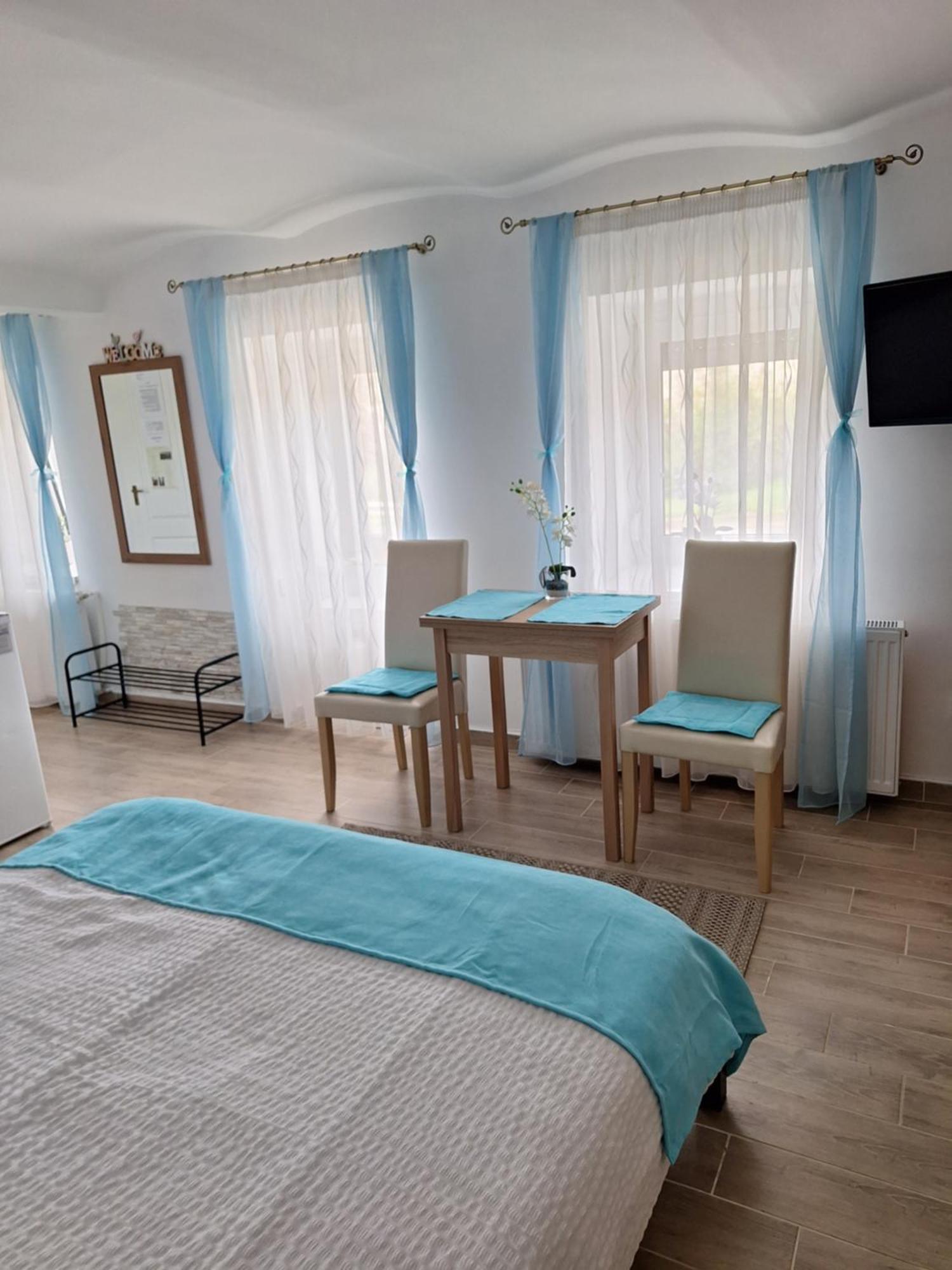 Várfal apartman Eger Exterior foto